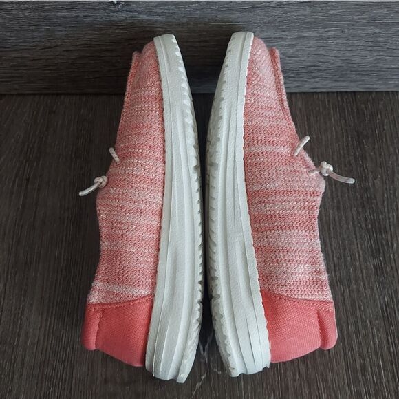 EUC Hey Dude Wendy Stretch Coral Pearl Moccasin 3Y - Picture 7 of 10